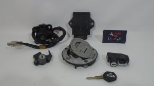 CONJUNTO CERRADURAS SIN INMOVILIZADOR YAMAHA FZ6 S2 07-10